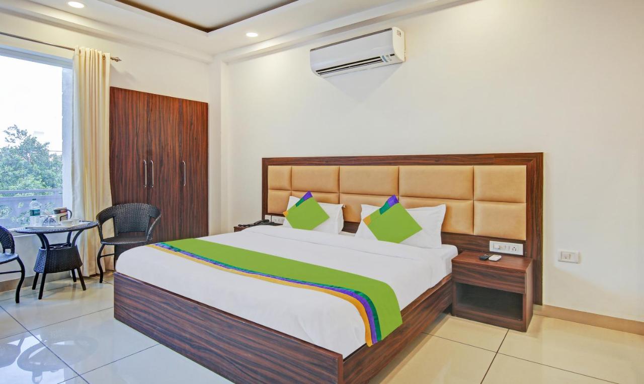 Treebo Aviraj Inn Noida Dış mekan fotoğraf