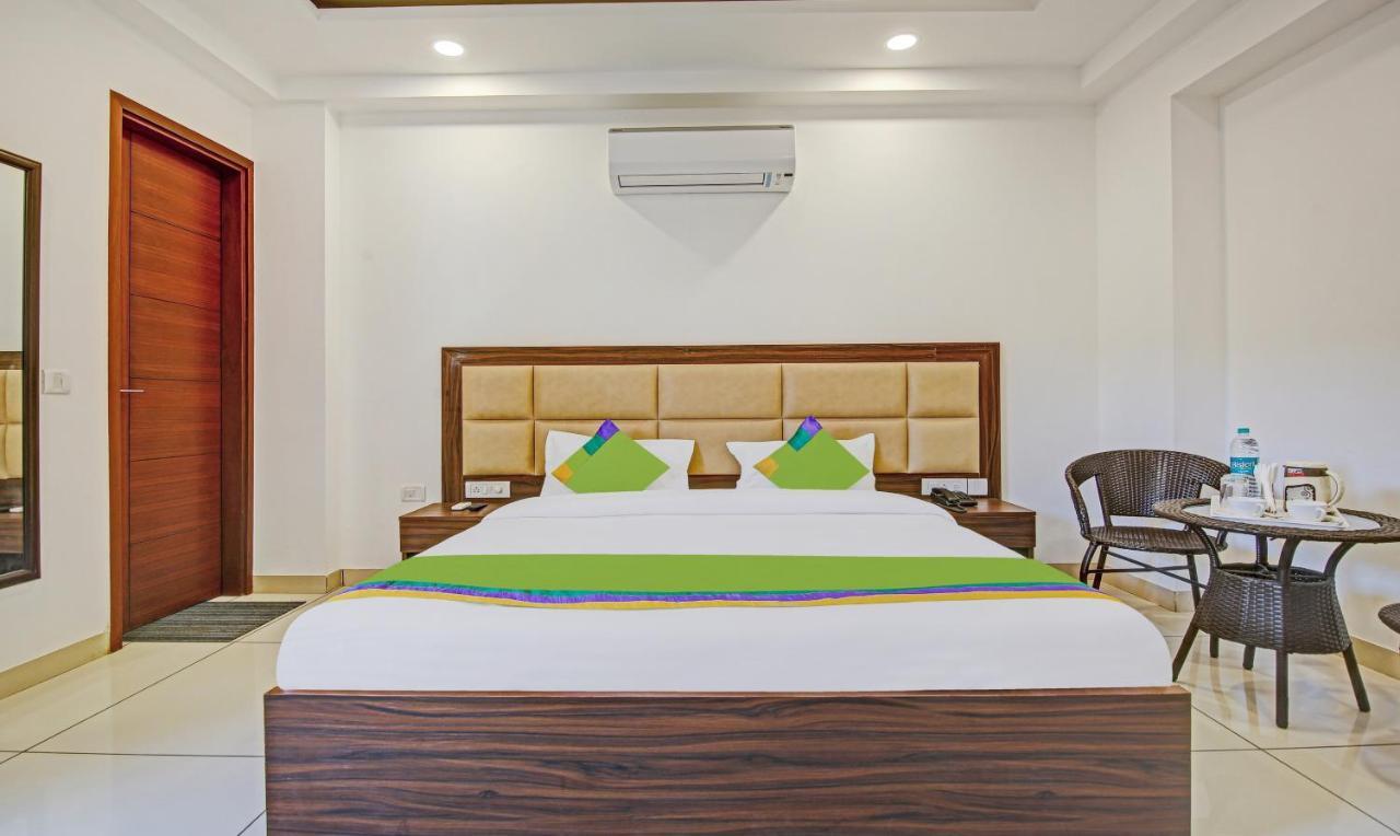 Treebo Aviraj Inn Noida Dış mekan fotoğraf