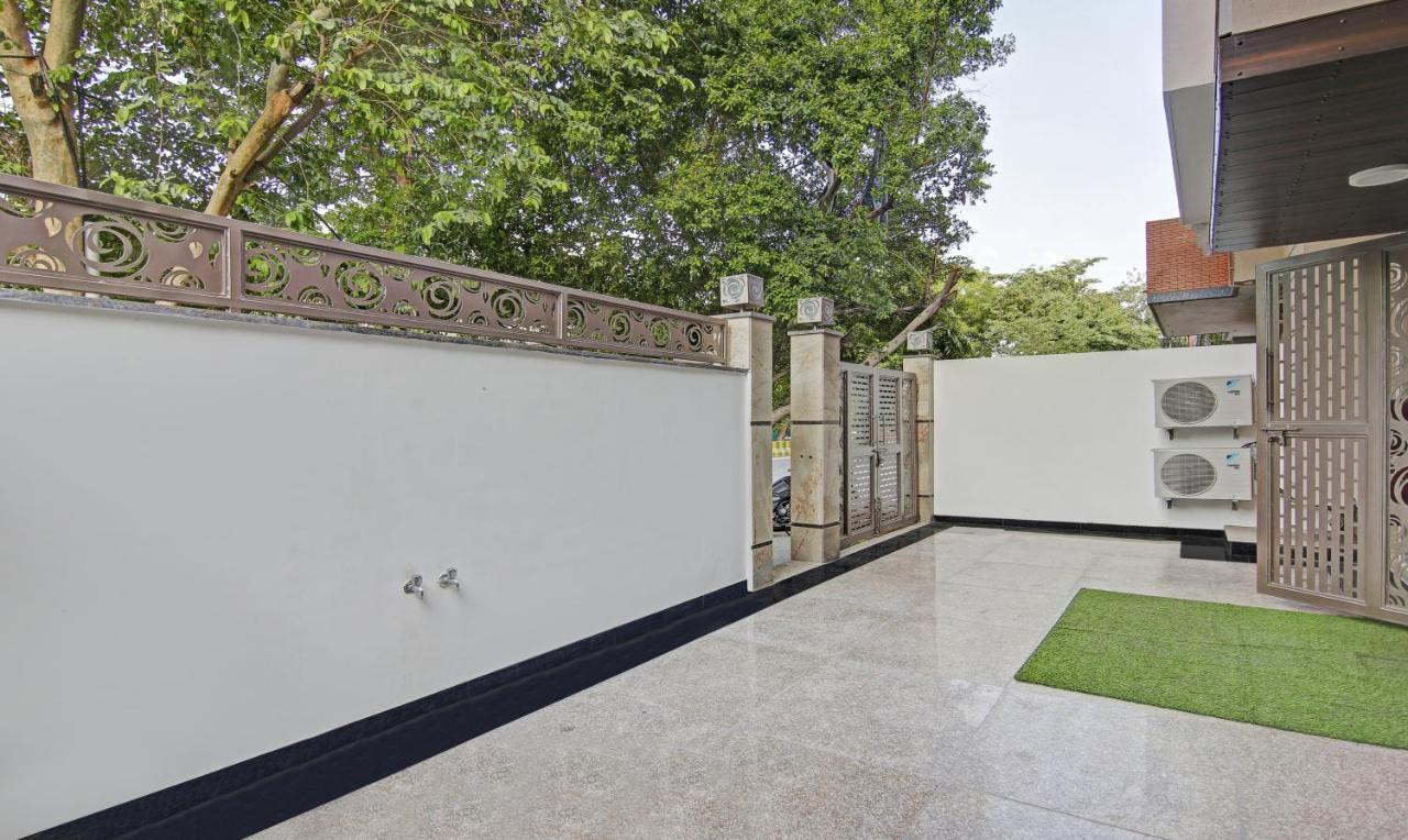 Treebo Aviraj Inn Noida Dış mekan fotoğraf